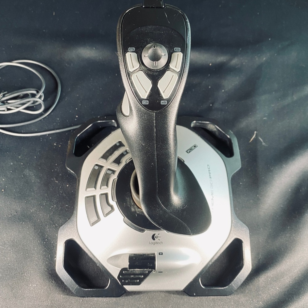 Logitech Extreme 3D Pro Joystick PC Flight Simulator Controller J-UK17